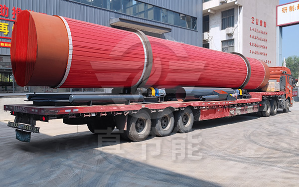 單筒啤酒糟烘干設(shè)備運輸現(xiàn)場 單筒啤酒糟烘干設(shè)備運輸現(xiàn)場